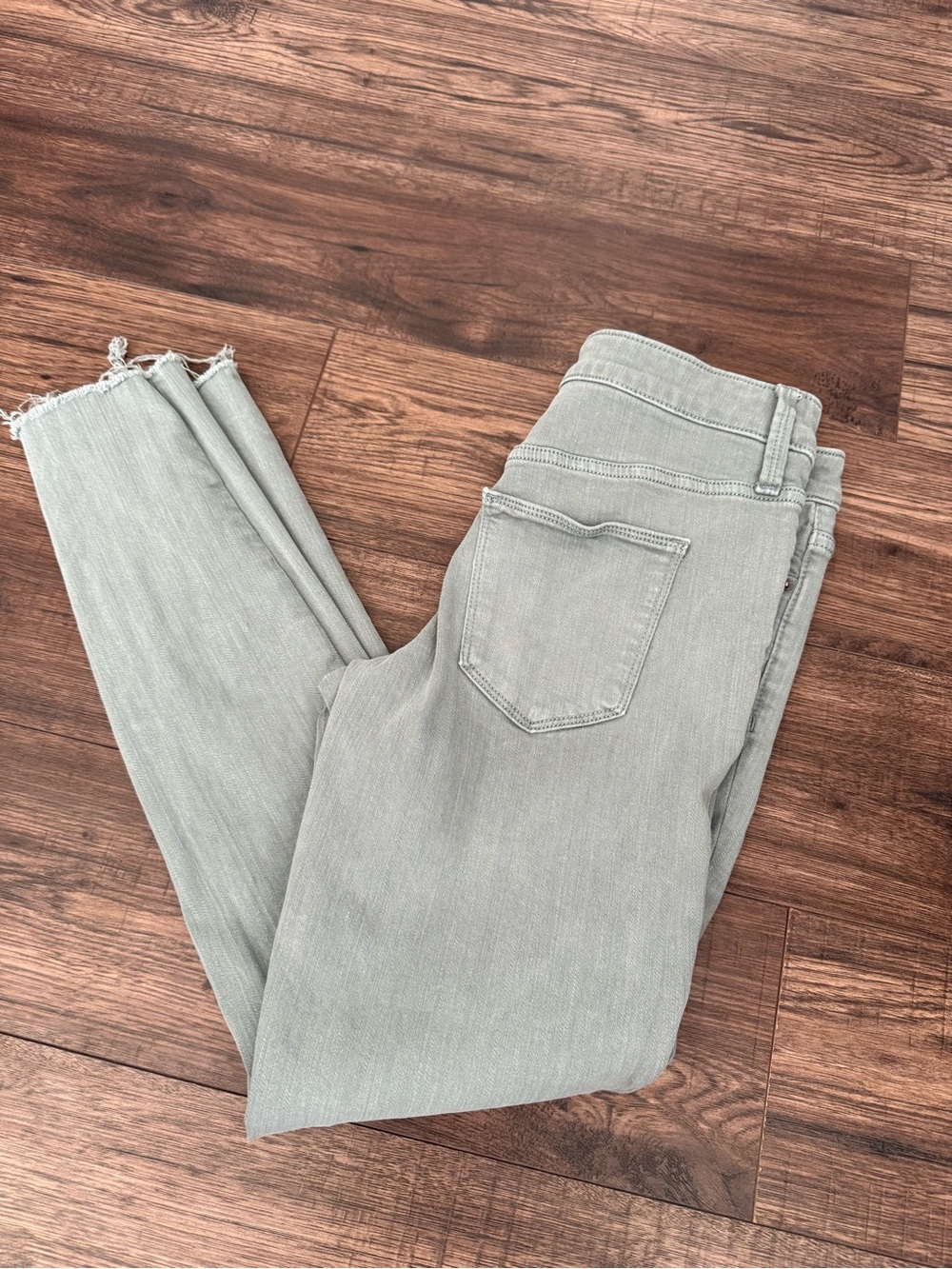 Universal Thread Sage Green High Rise Skinny Jeans